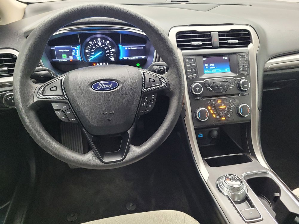 Used 2018 Ford Fusion S FWD image 22