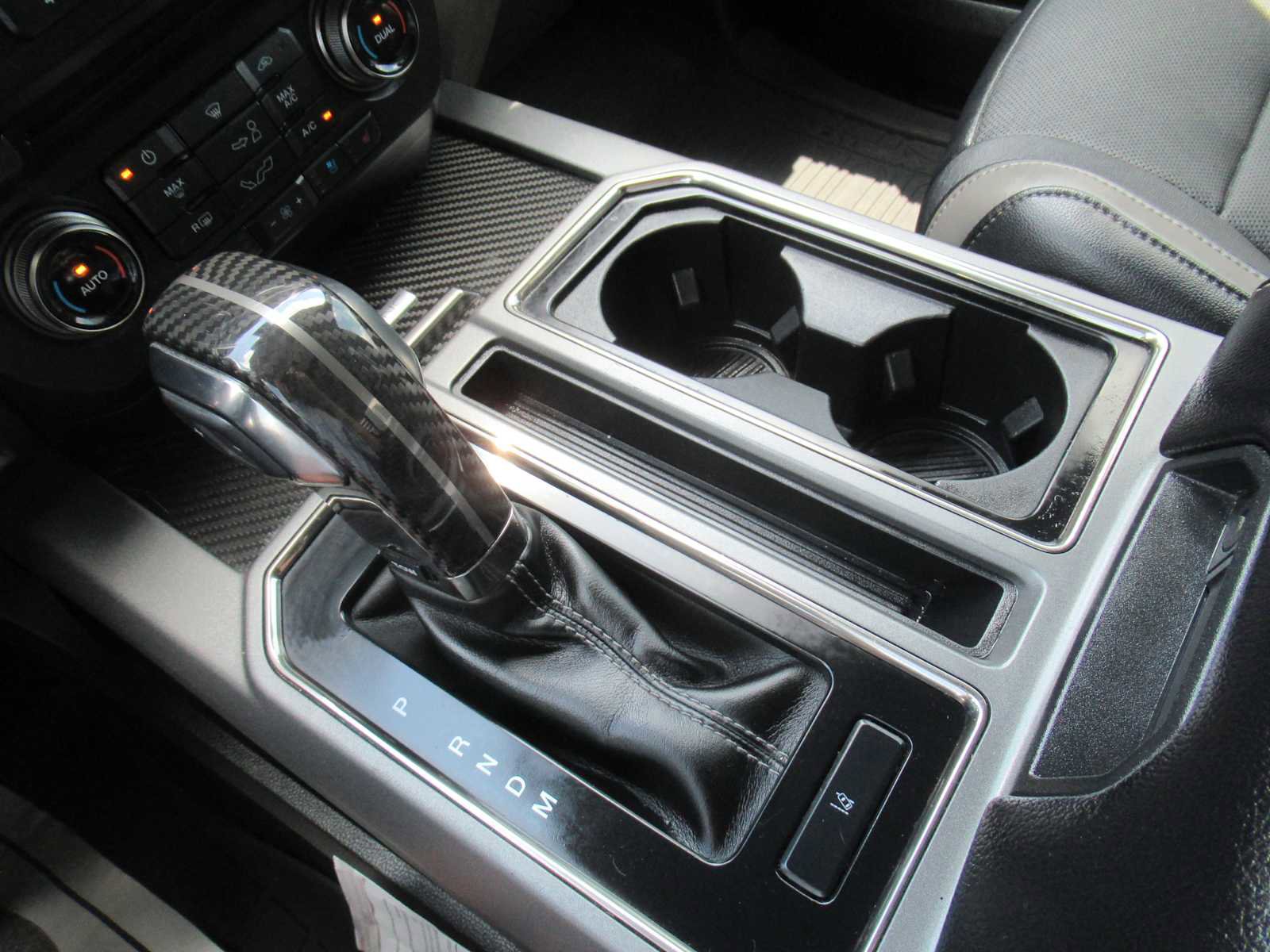 Used 2018 Ford F150 Raptor w/ Equipment Group 802A Luxury image 36