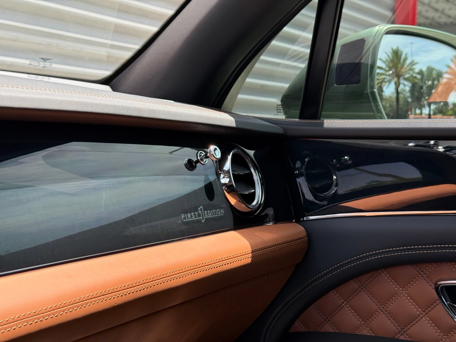 Used 2022 Bentley Bentayga AWD/4WD image 25