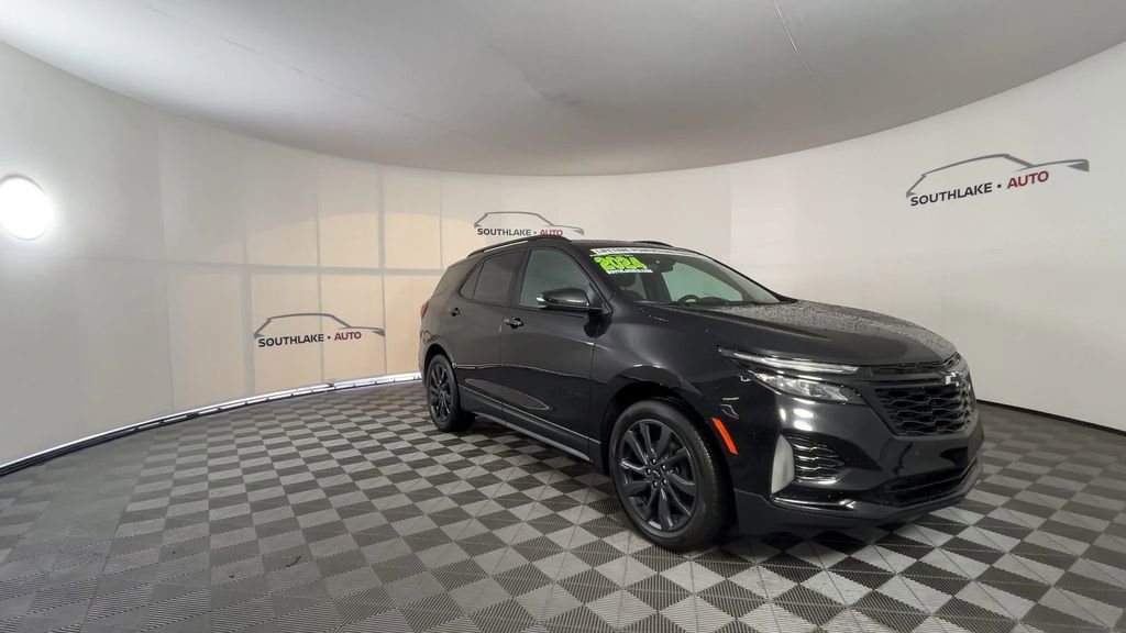 Used 2024 Chevrolet Equinox RS FWD image 2
