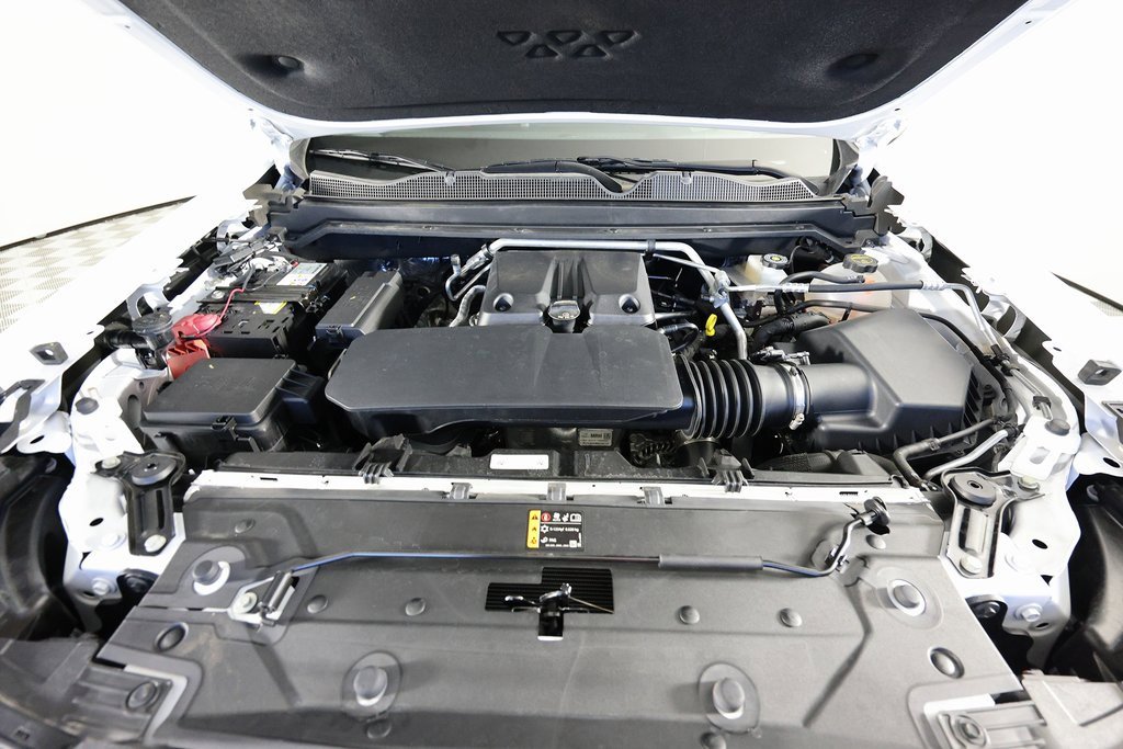 Used 2024 Chevrolet Colorado Z71 w/ Z71 Convenience Package 2 image 37