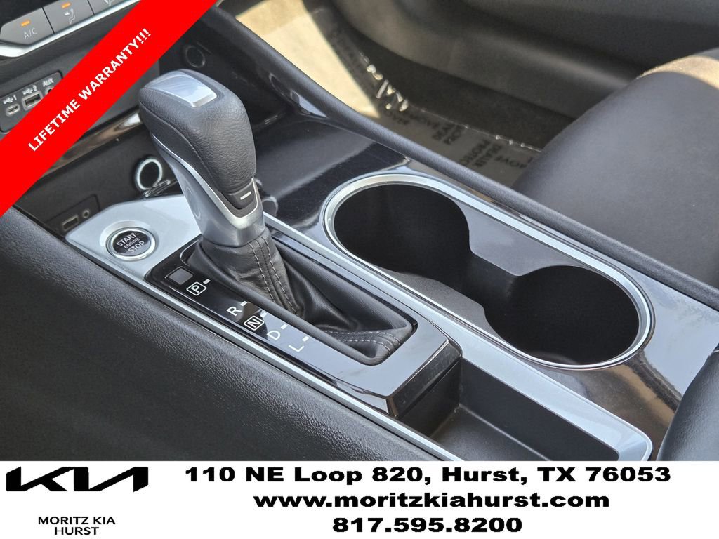 Used 2024 Nissan Altima 2.5 SV image 9