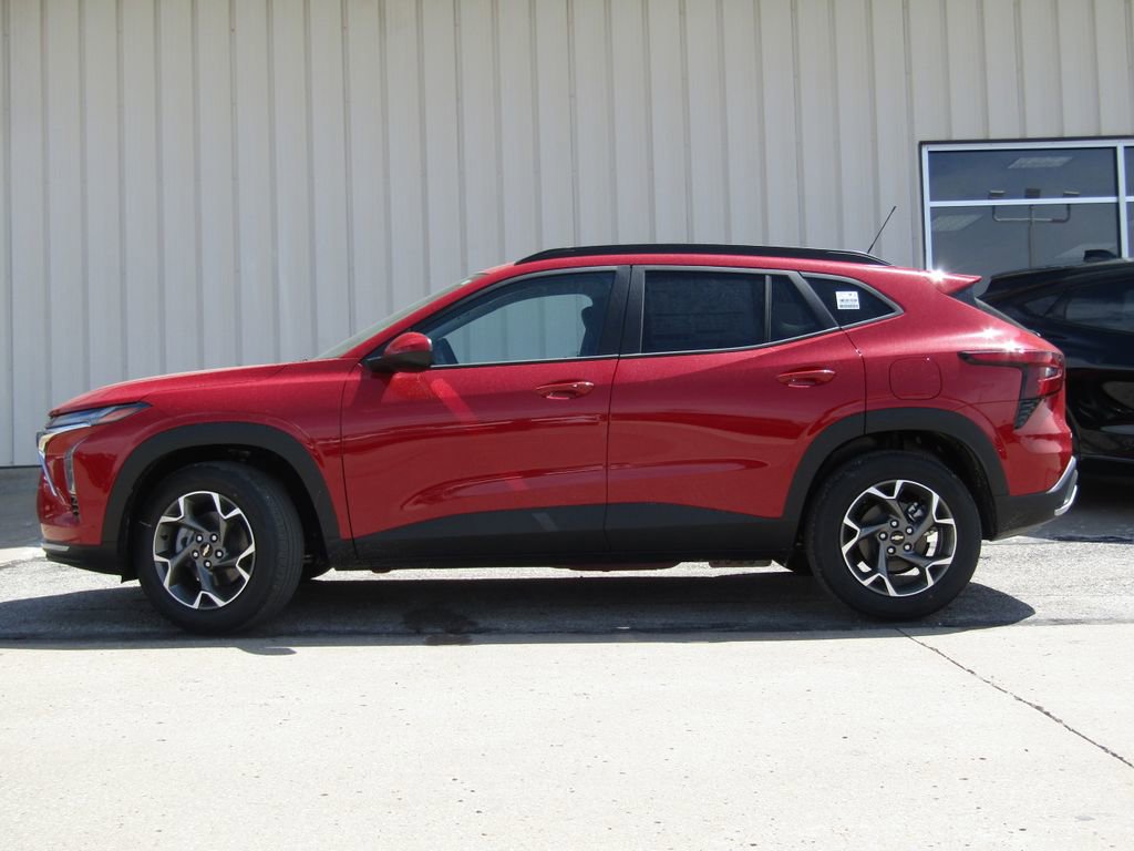 New 2026 Chevrolet Trax LT FWD image 11