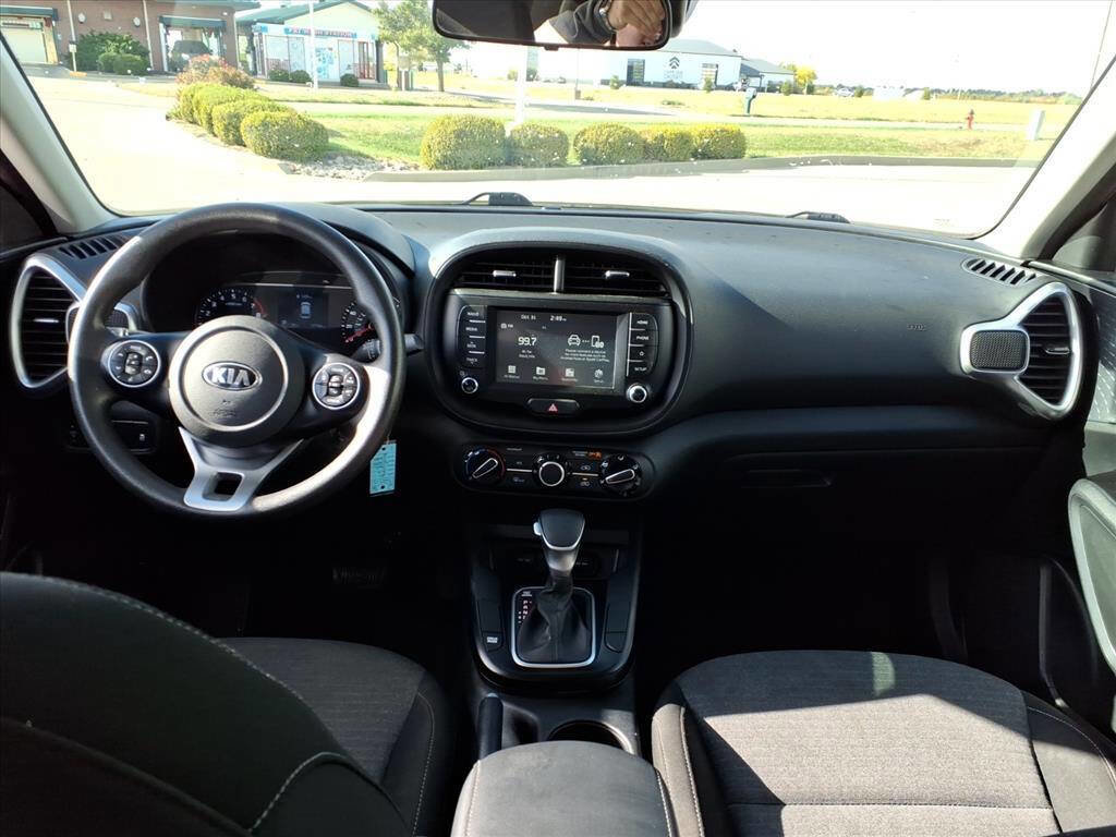 Used 2021 Kia Soul S image 9