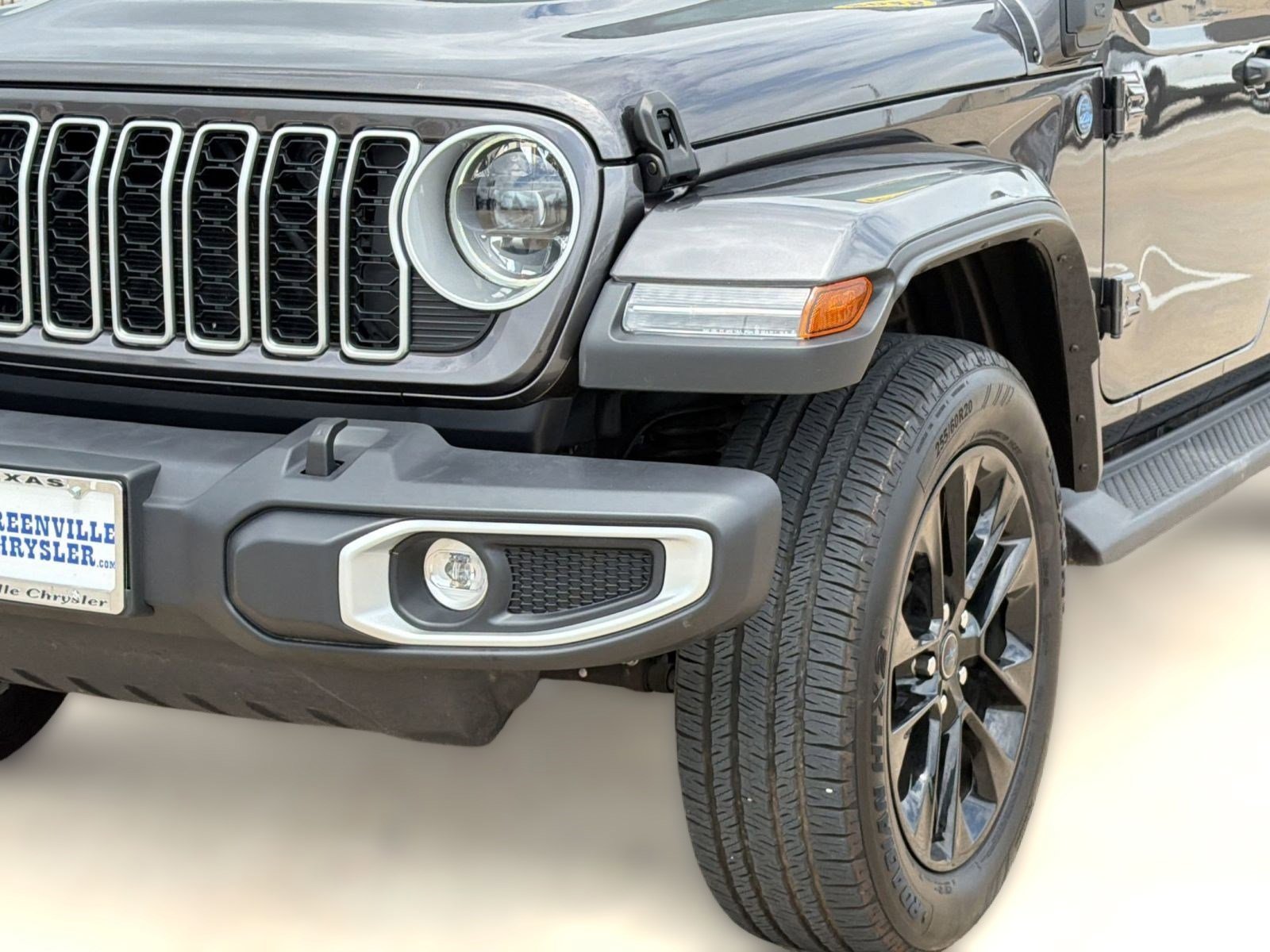 Certified 2025 Jeep Wrangler Sahara image 11