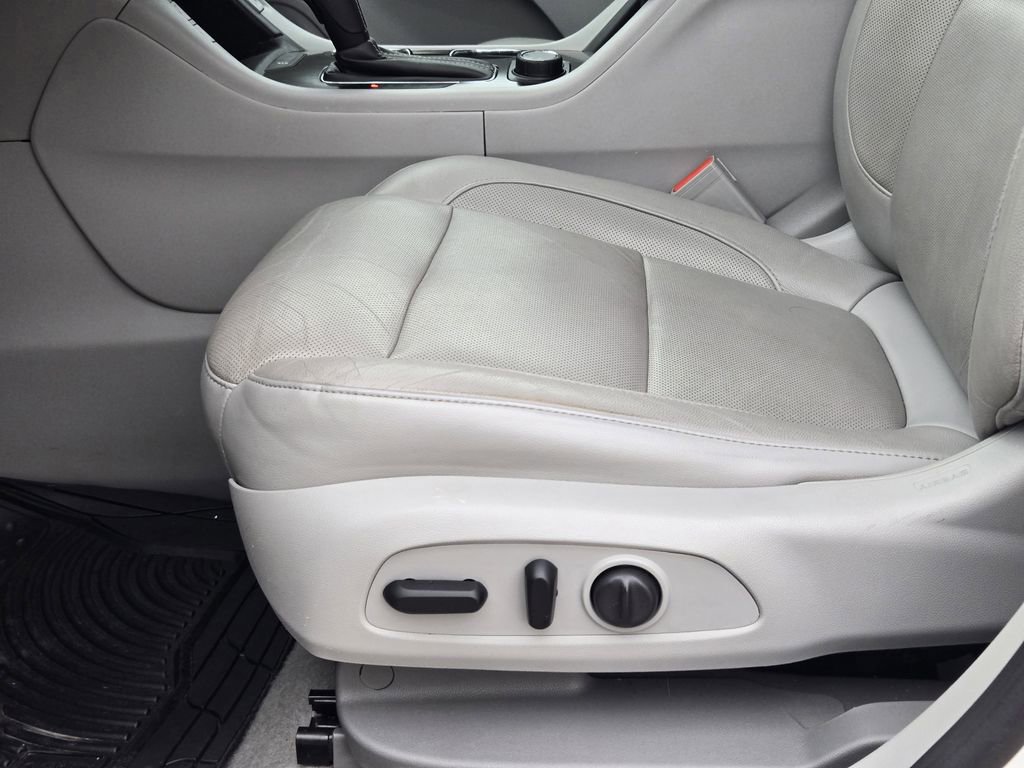 Used 2019 GMC Acadia SLT image 24