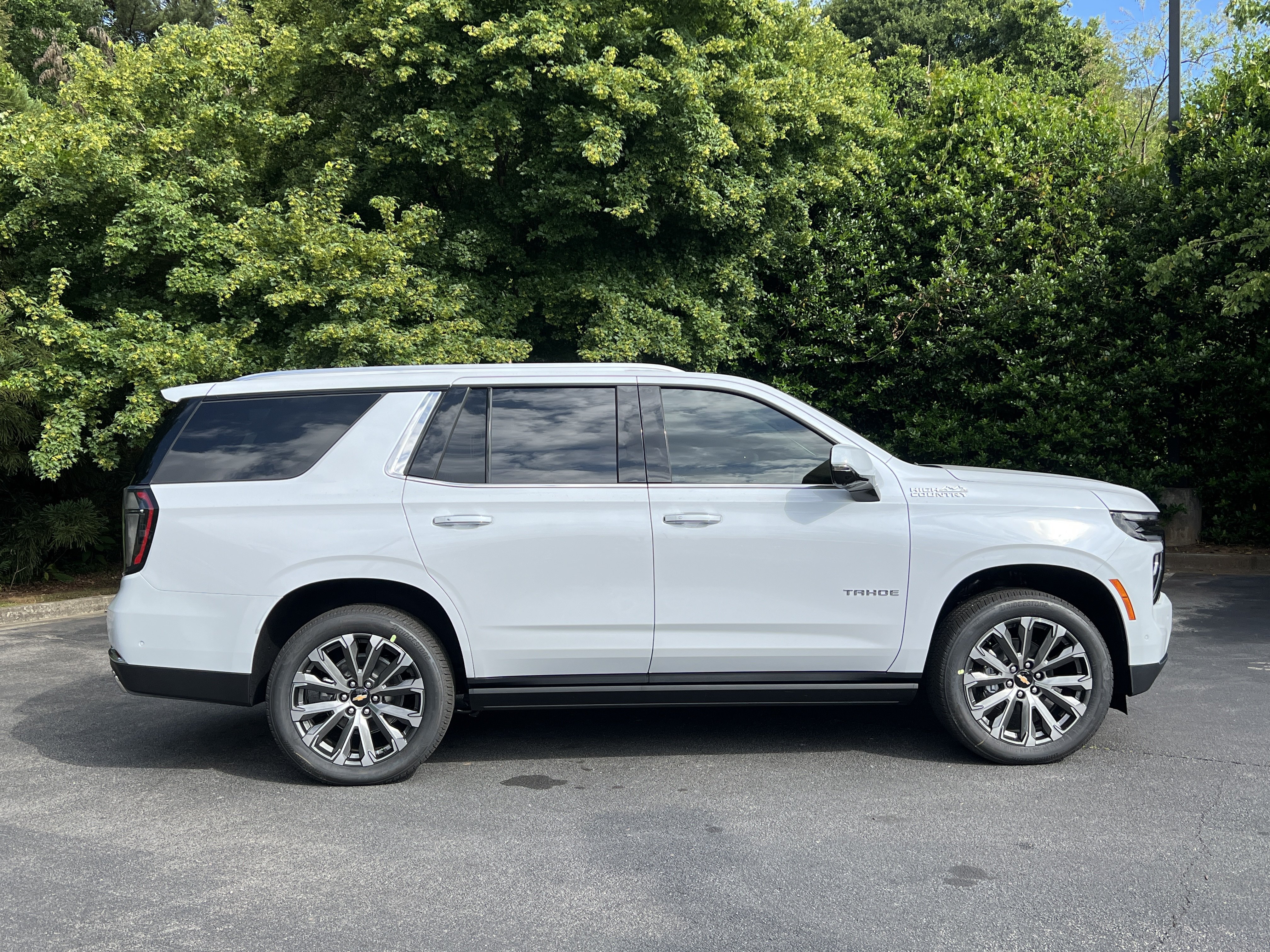 New 2026 Chevrolet Tahoe High Country AWD/4WD image 10