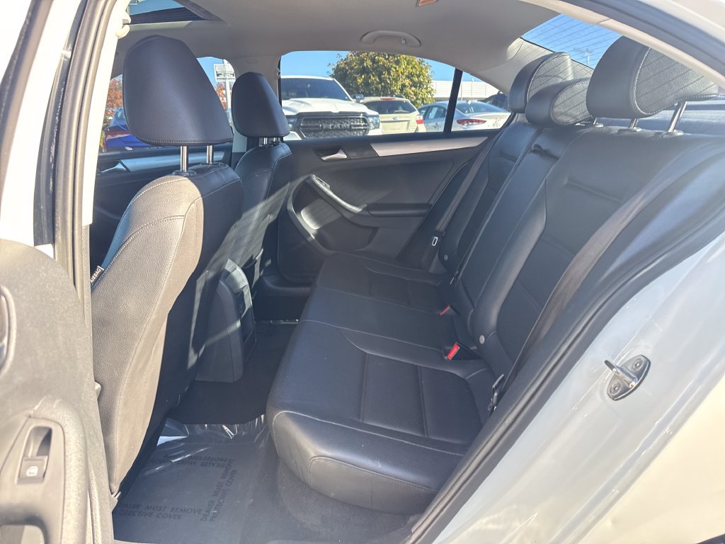 Used 2017 Volkswagen Jetta SE FWD image 27