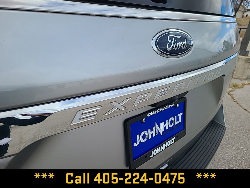Used 2021 Ford Expedition XLT image 9