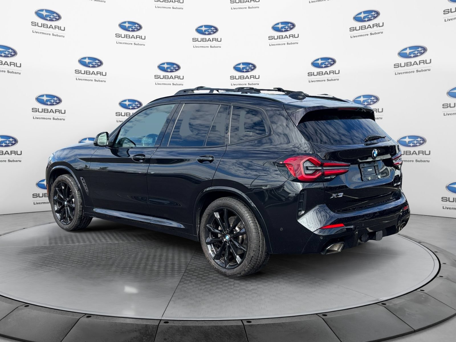 Used 2023 BMW X3 xDrive30i w/ M Sport Package AWD/4WD image 4