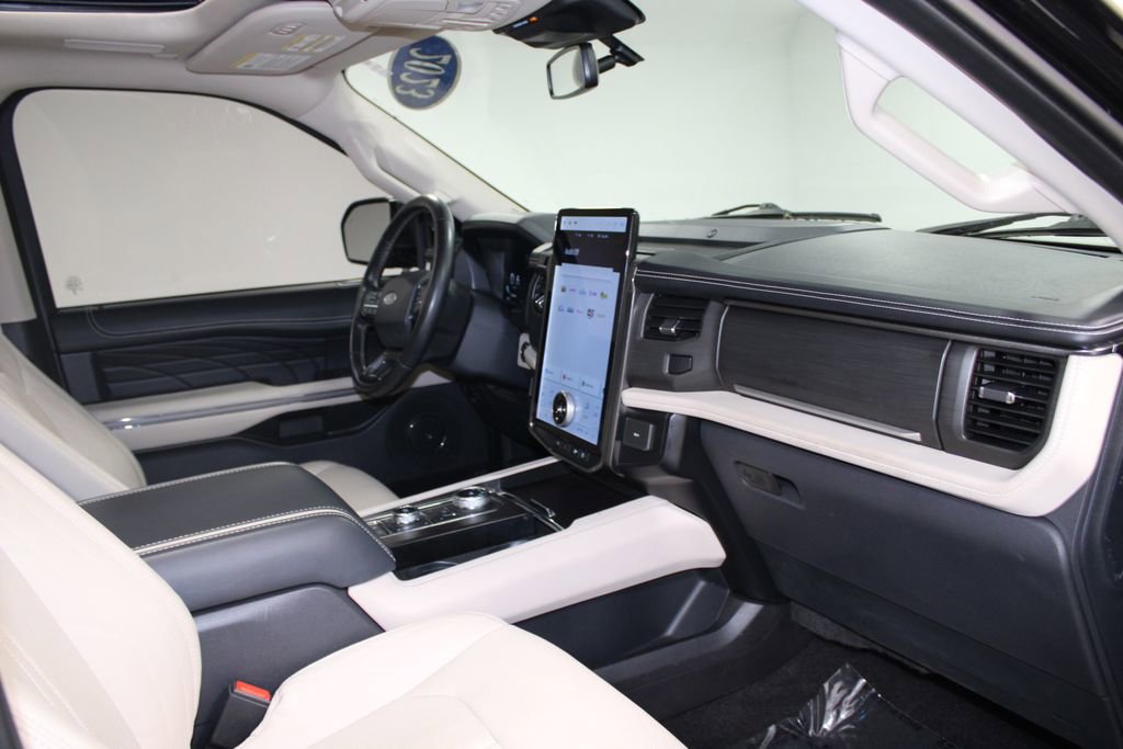 Used 2023 Ford Expedition Platinum AWD/4WD image 33