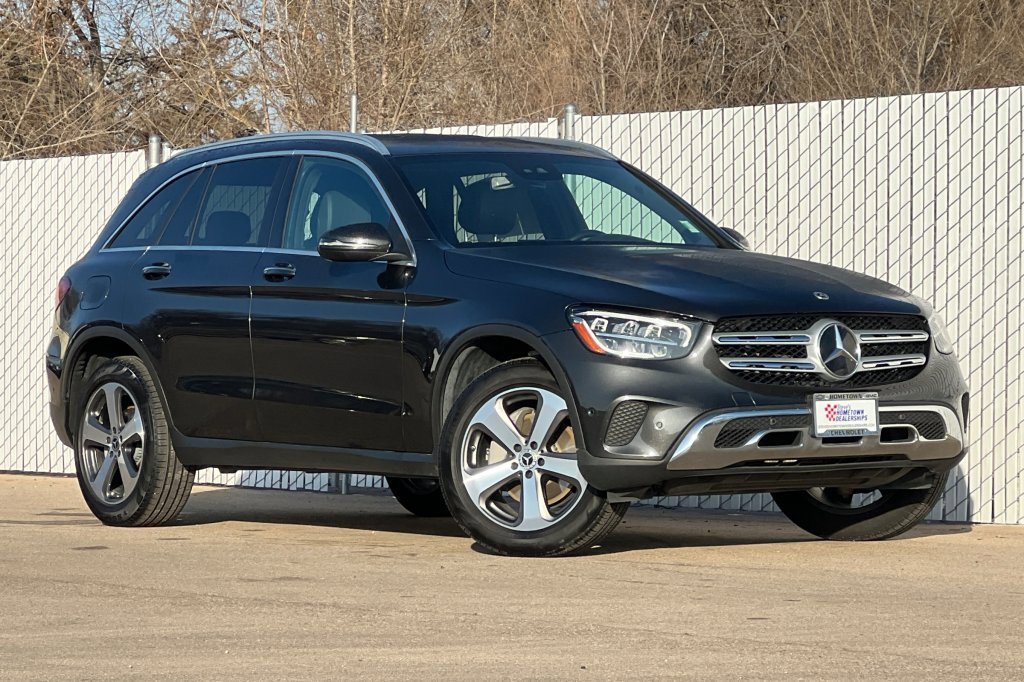 Used 2022 Mercedes-Benz GLC 300 4MATIC image 2