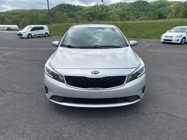 Used 2017 Kia Forte LX FWD image 3