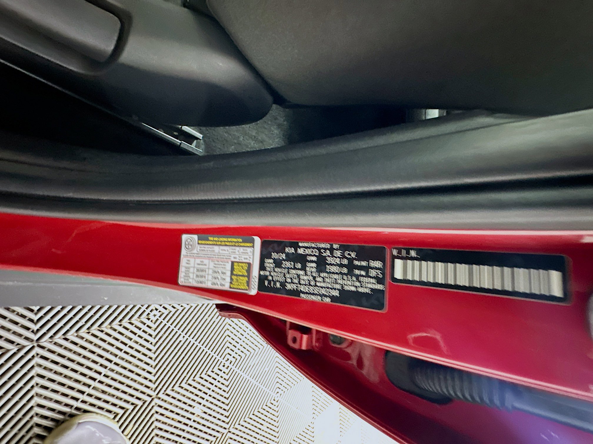 Used 2025 Kia K4 LXS image 12