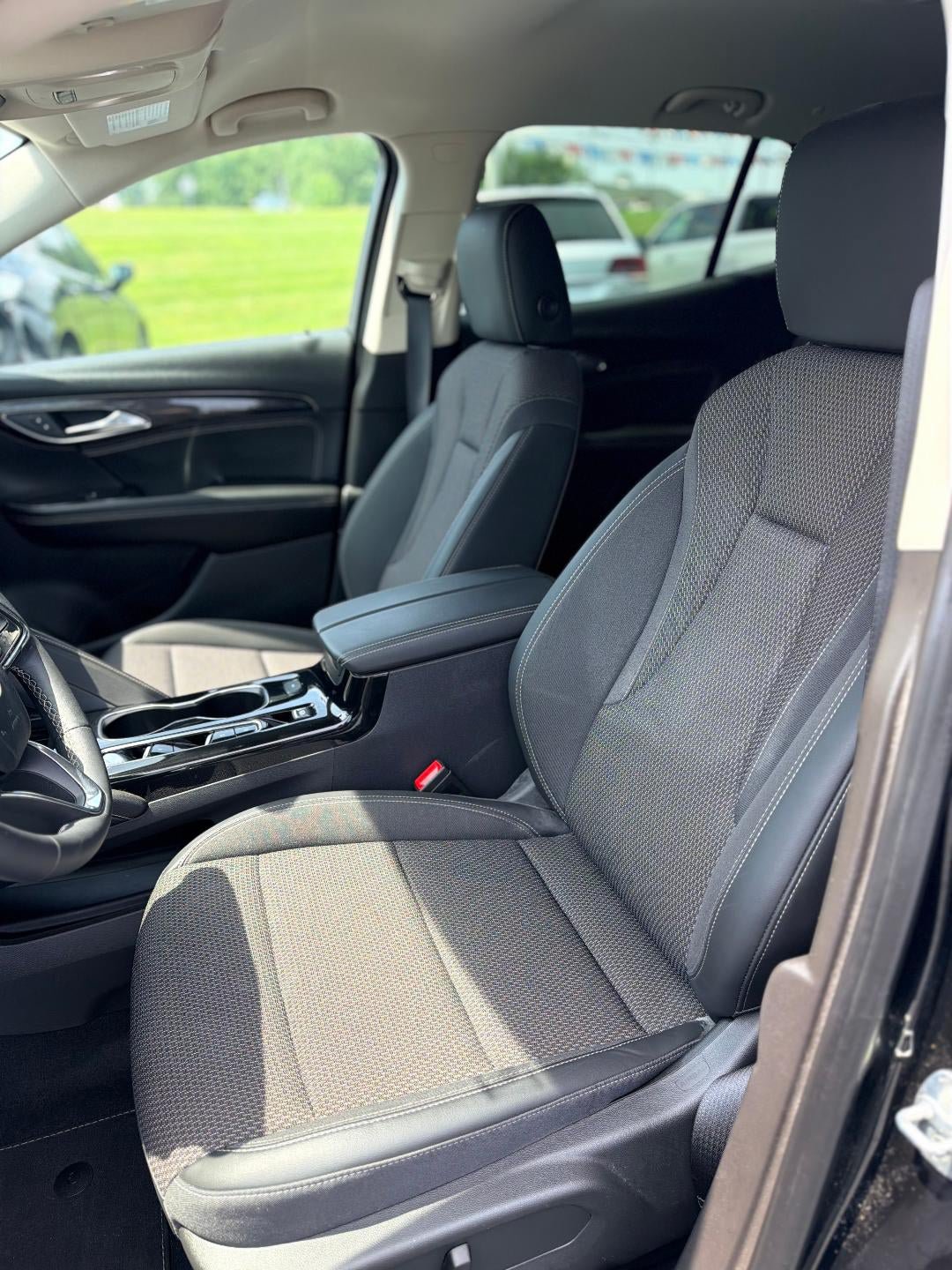 Used 2022 Buick Envision Preferred FWD image 12