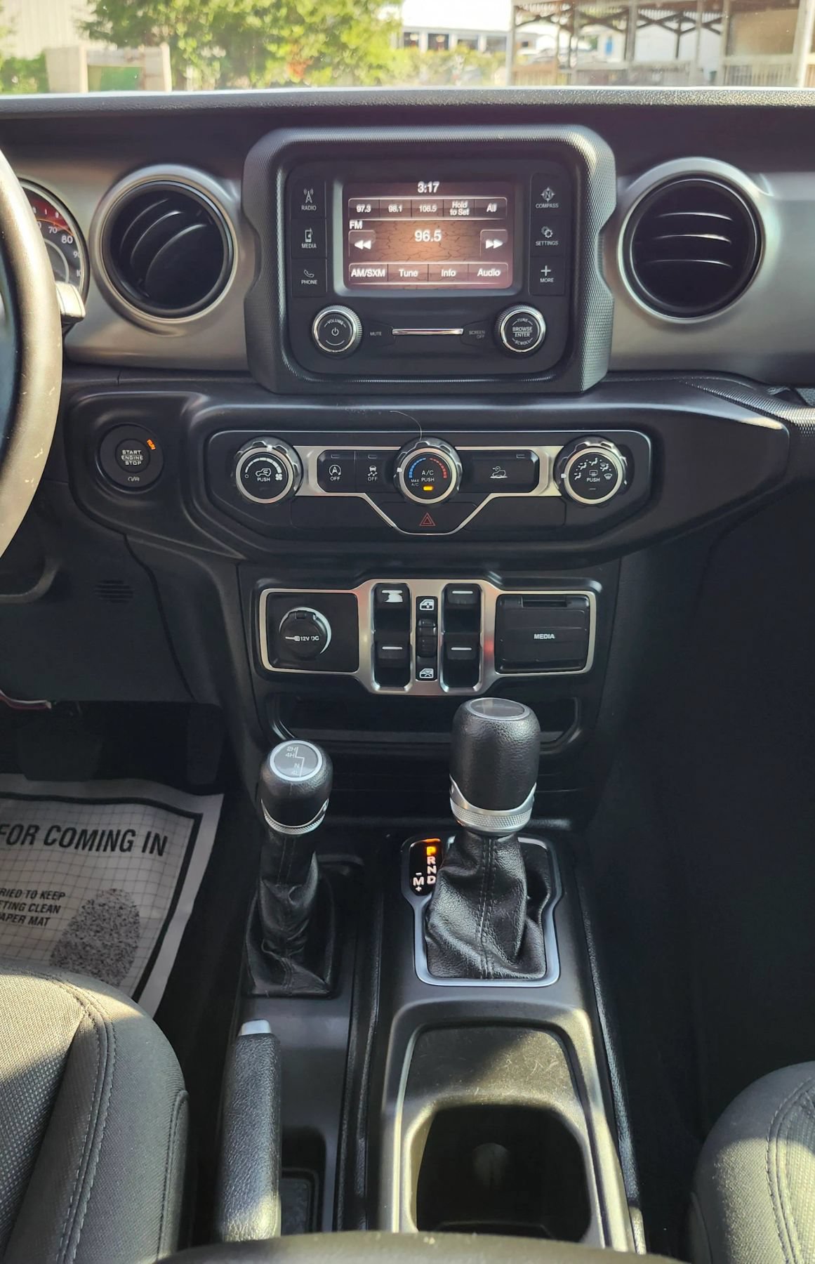 Used 2020 Jeep Gladiator Sport w/ Quick Order Package 24S AWD/4WD image 27