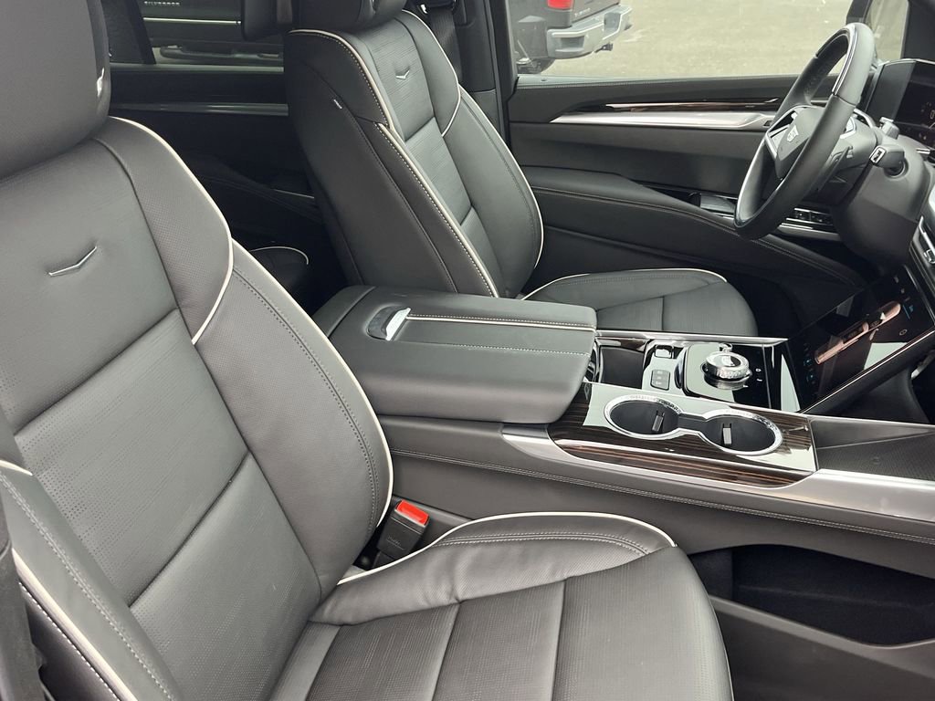 New 2026 Cadillac Escalade Luxury image 21