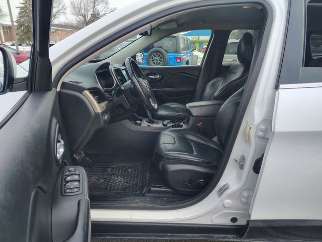 Used 2015 Jeep Cherokee Limited image 2