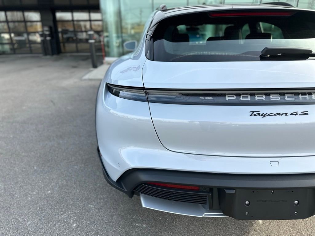 New 2025 Porsche Taycan 4S image 8