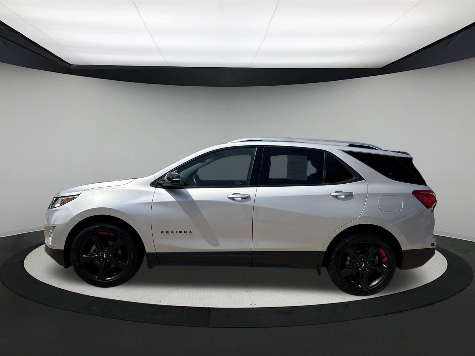 Used 2021 Chevrolet Equinox Premier w/ Redline Edition FWD image 2