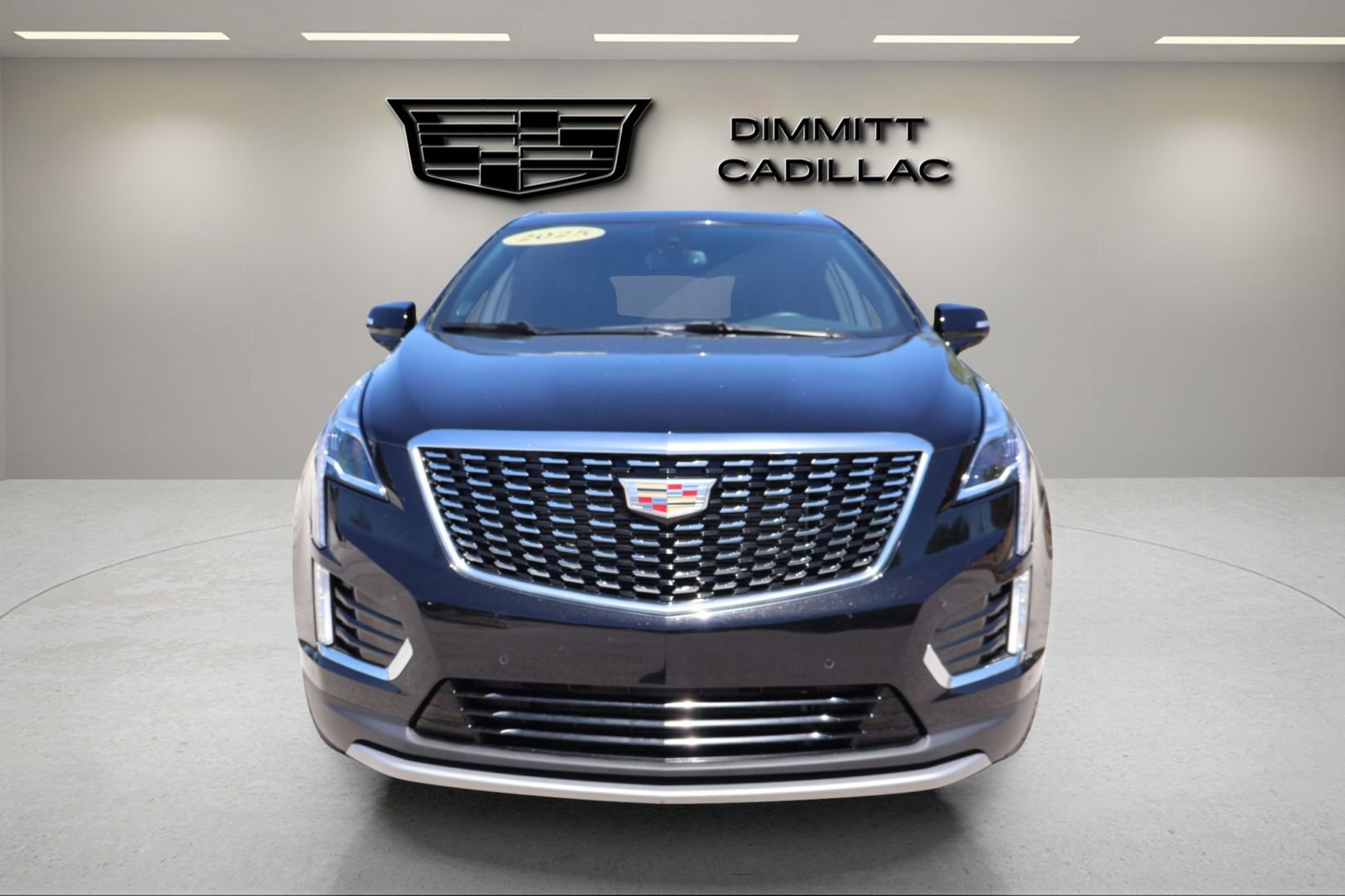 Certified 2025 Cadillac XT5 Premium Luxury image 8