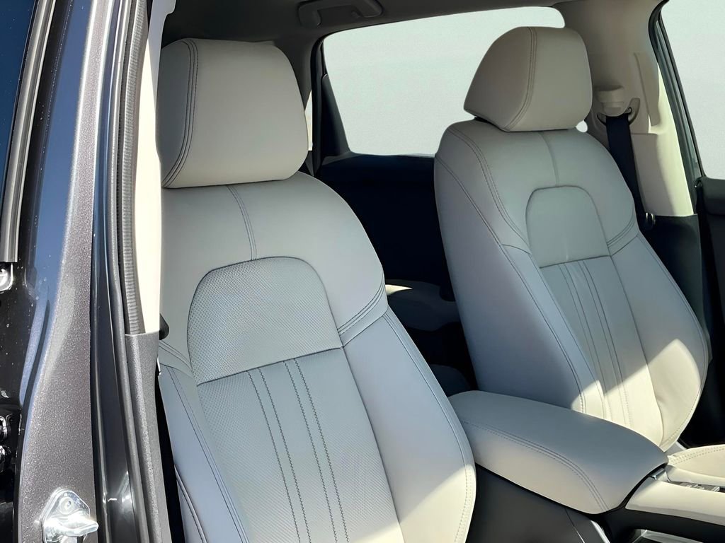 Certified 2026 Honda HR-V EX-L image 17