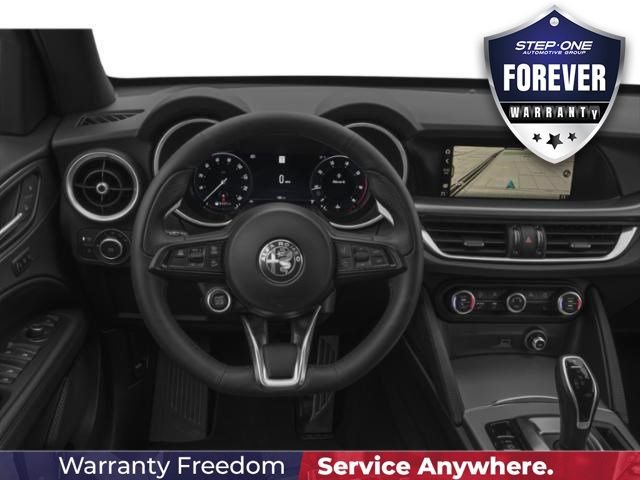 New 2025 Alfa Romeo Stelvio Sprint AWD/4WD image 17
