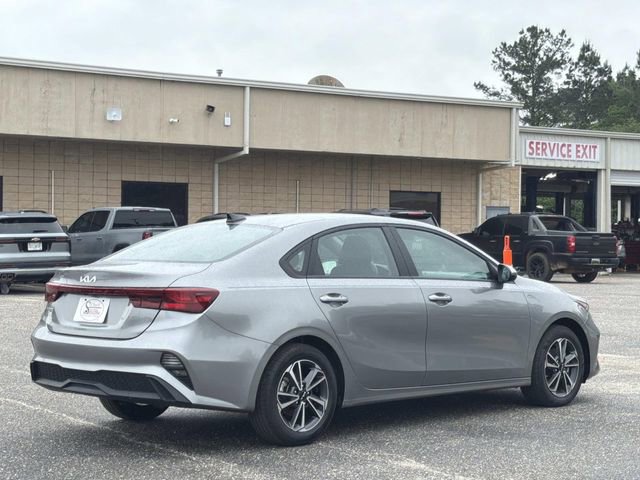 Used 2024 Kia Forte LXS FWD image 9