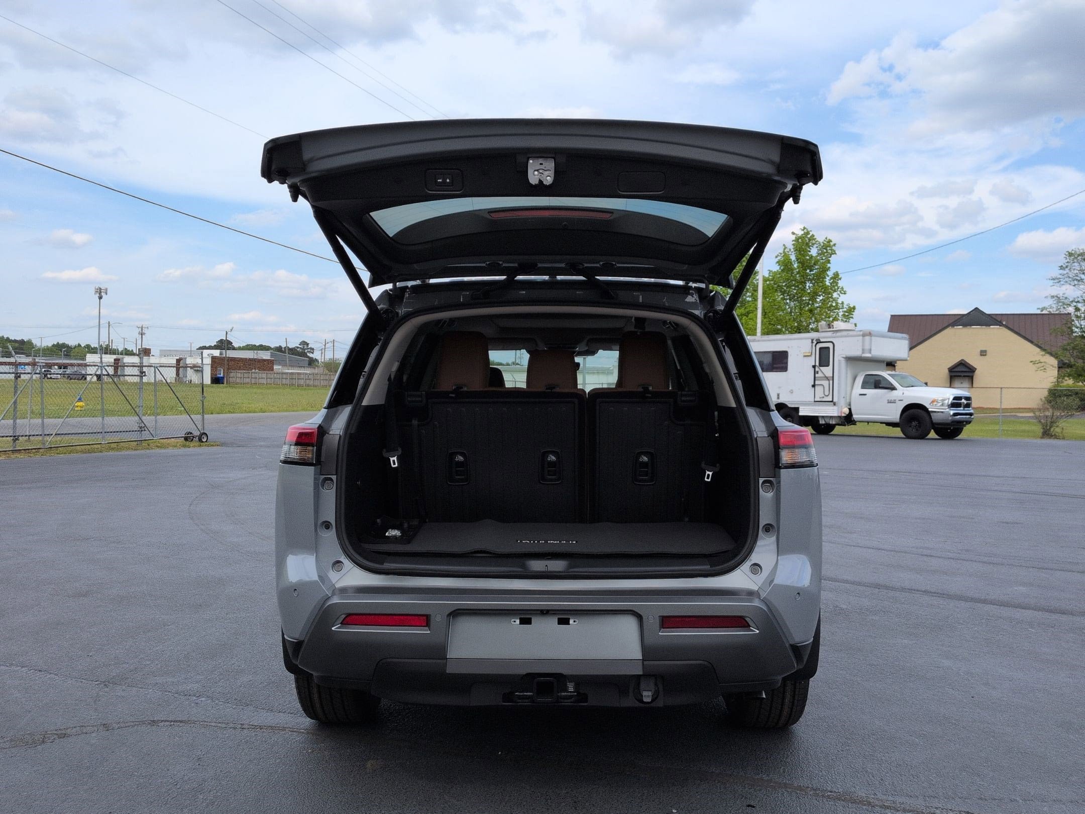 New 2026 Nissan Pathfinder Platinum AWD/4WD image 33
