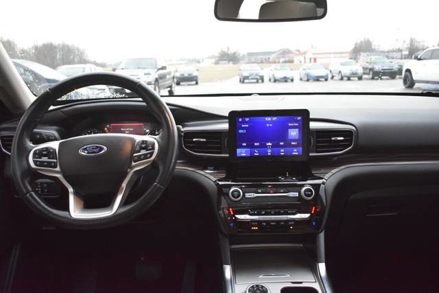 Used 2022 Ford Explorer Limited image 43