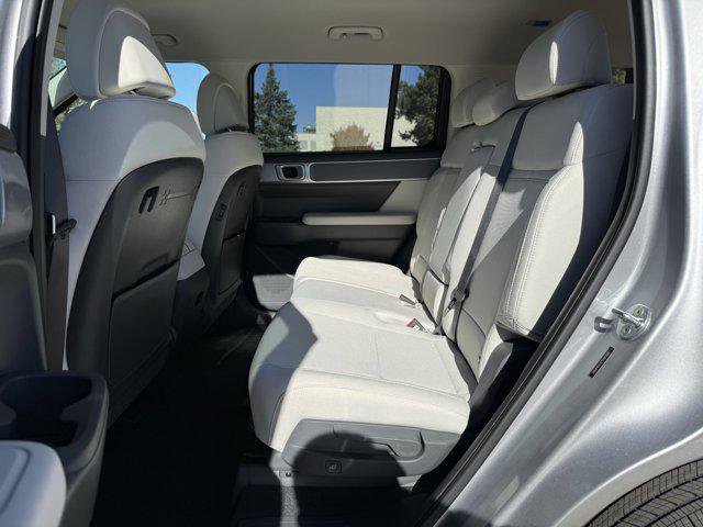 New 2026 Hyundai Santa Fe SE image 13