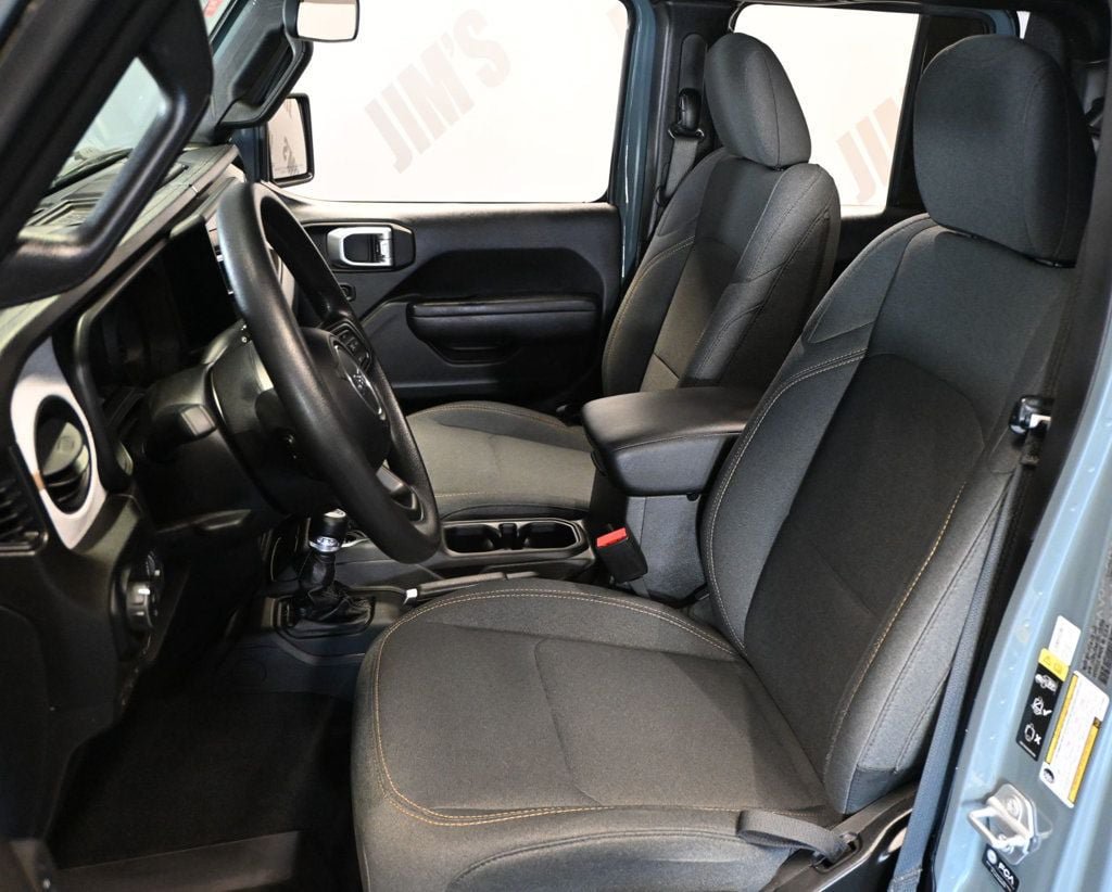 Used 2024 Jeep Gladiator Sport AWD/4WD image 18