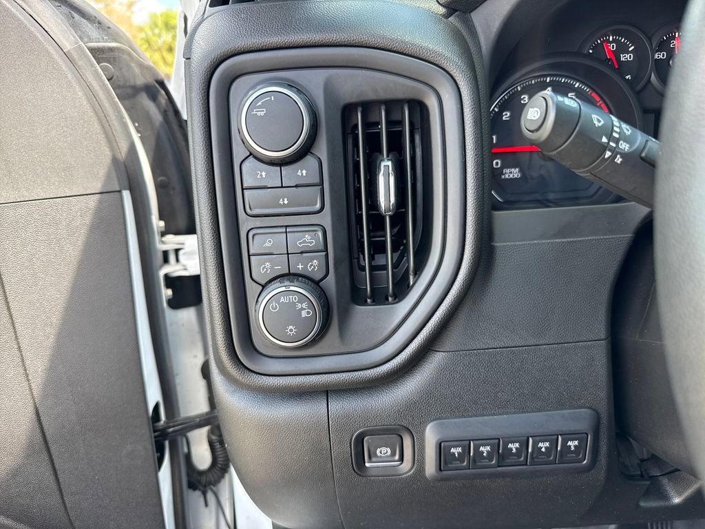 Used 2024 Chevrolet Silverado 2500 W/T w/ WT Convenience Package image 14