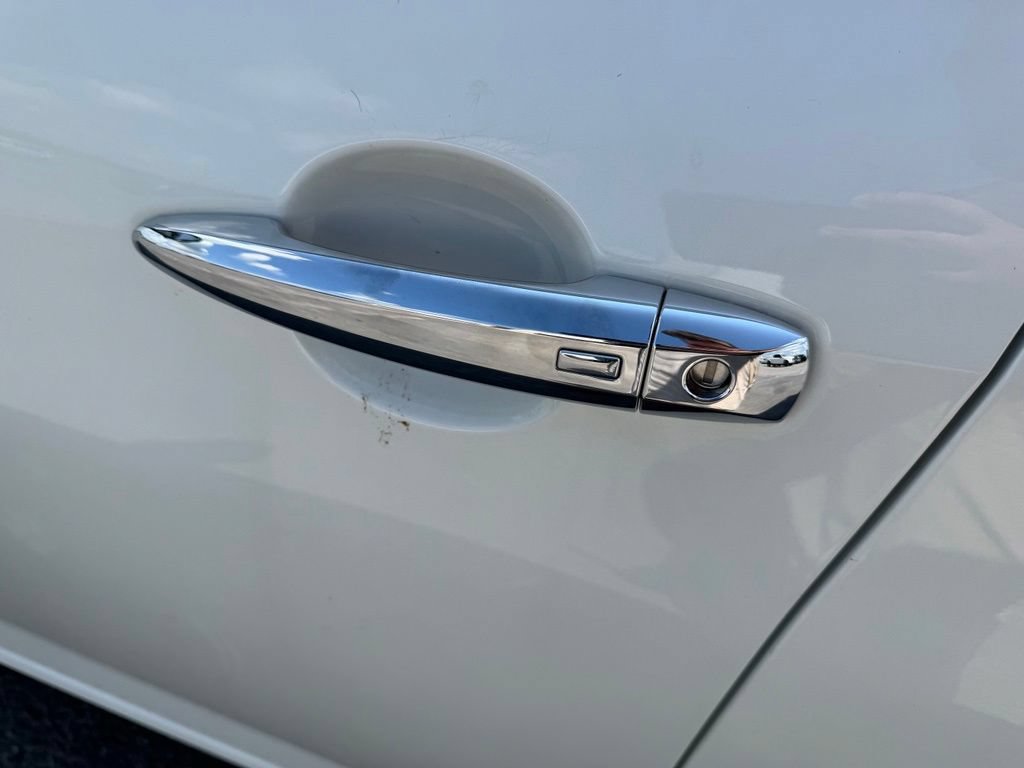Used 2025 Nissan Altima 2.5 SL FWD image 3