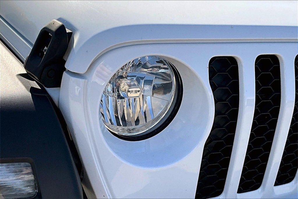 Used 2020 Jeep Gladiator Sport w/ Quick Order Package 24S image 25