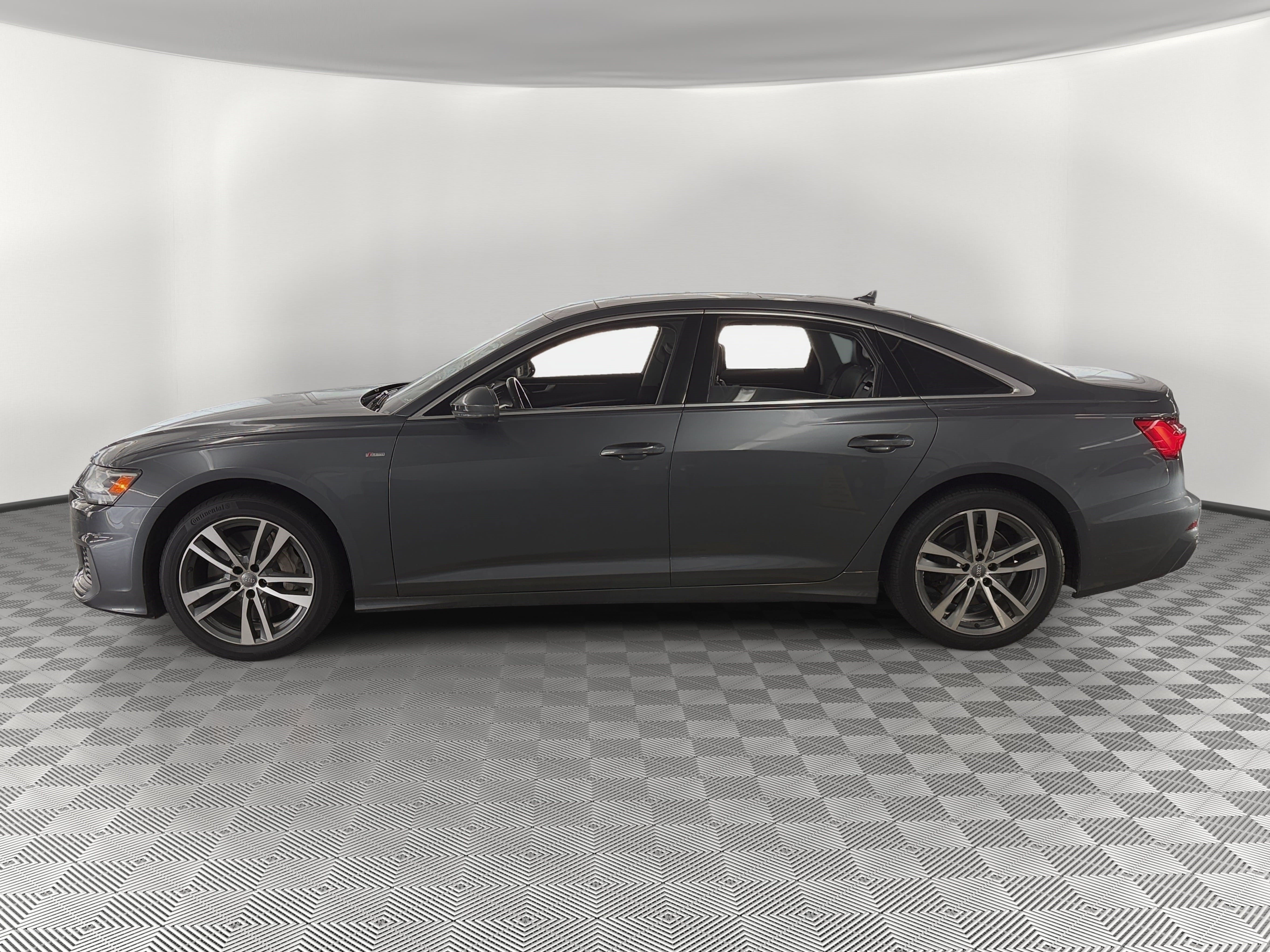 Used 2019 Audi A6 3.0T Premium w/ Convenience Package AWD/4WD image 2