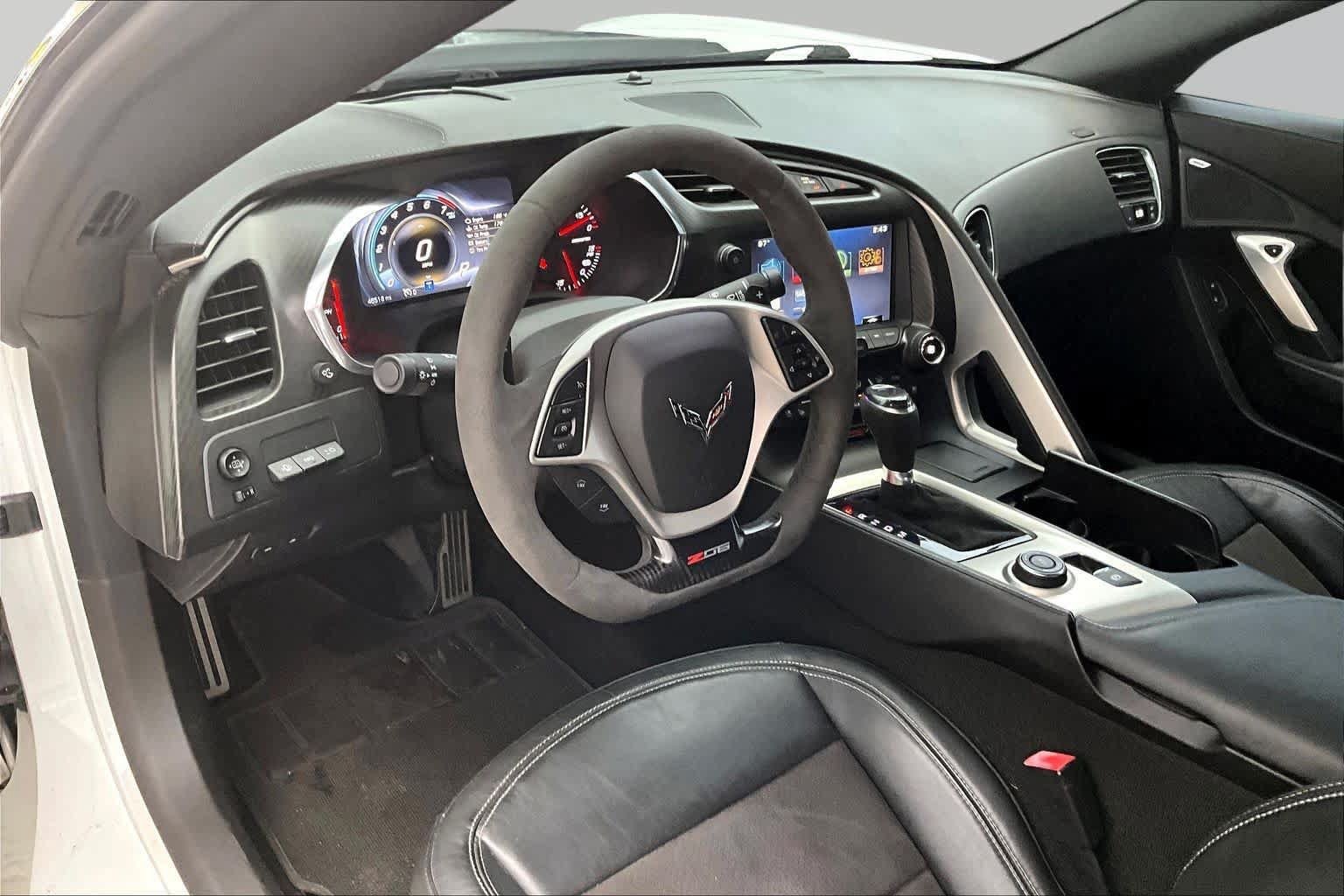 Used 2015 Chevrolet Corvette Z06 w/ 2LZ Preferred Equipment Group RWD image 16