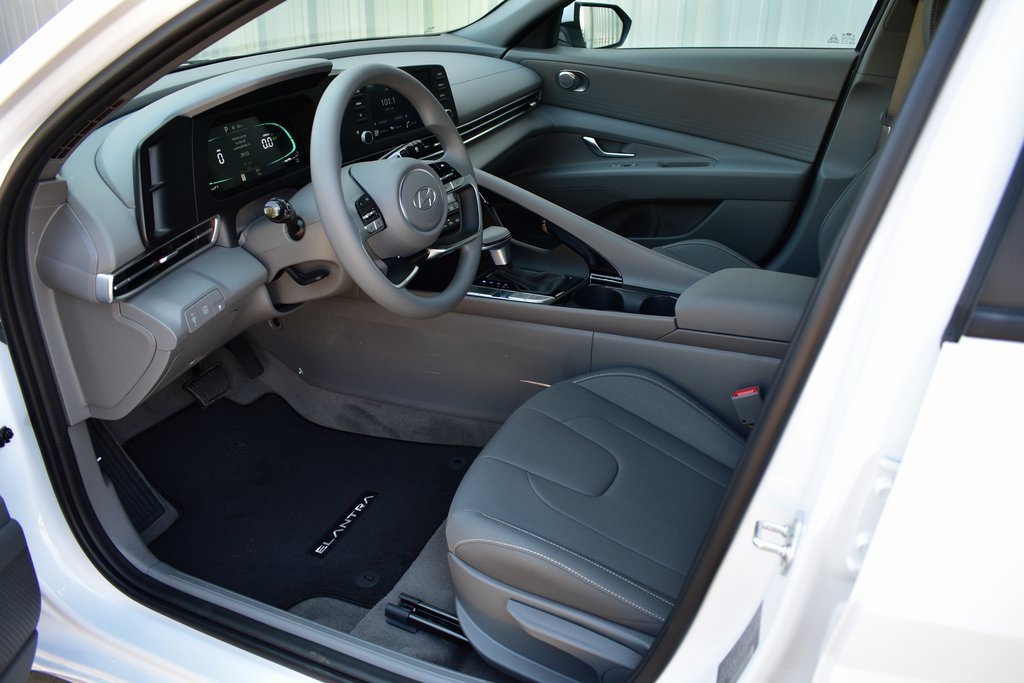 New 2025 Hyundai Elantra Blue w/ Cargo Package image 14