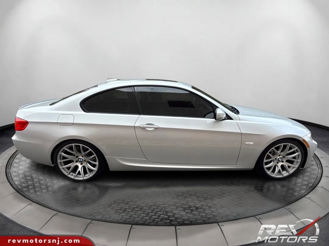 Used 2013 BMW 335i Coupe image 6