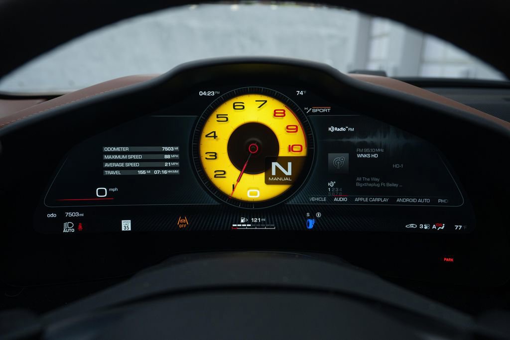Used 2025 Ferrari Purosangue AWD/4WD image 39