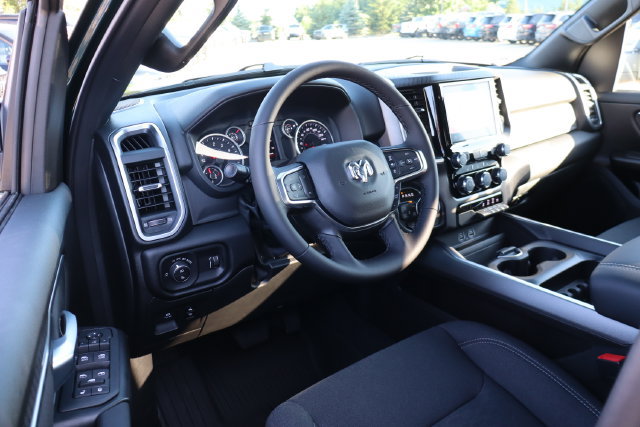 New 2026 RAM 1500 Big Horn AWD/4WD image 17