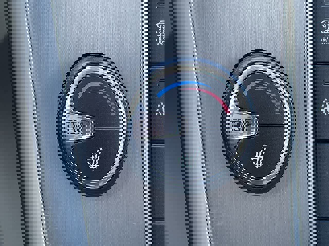 Used 2011 Volvo XC60 T6 image 23