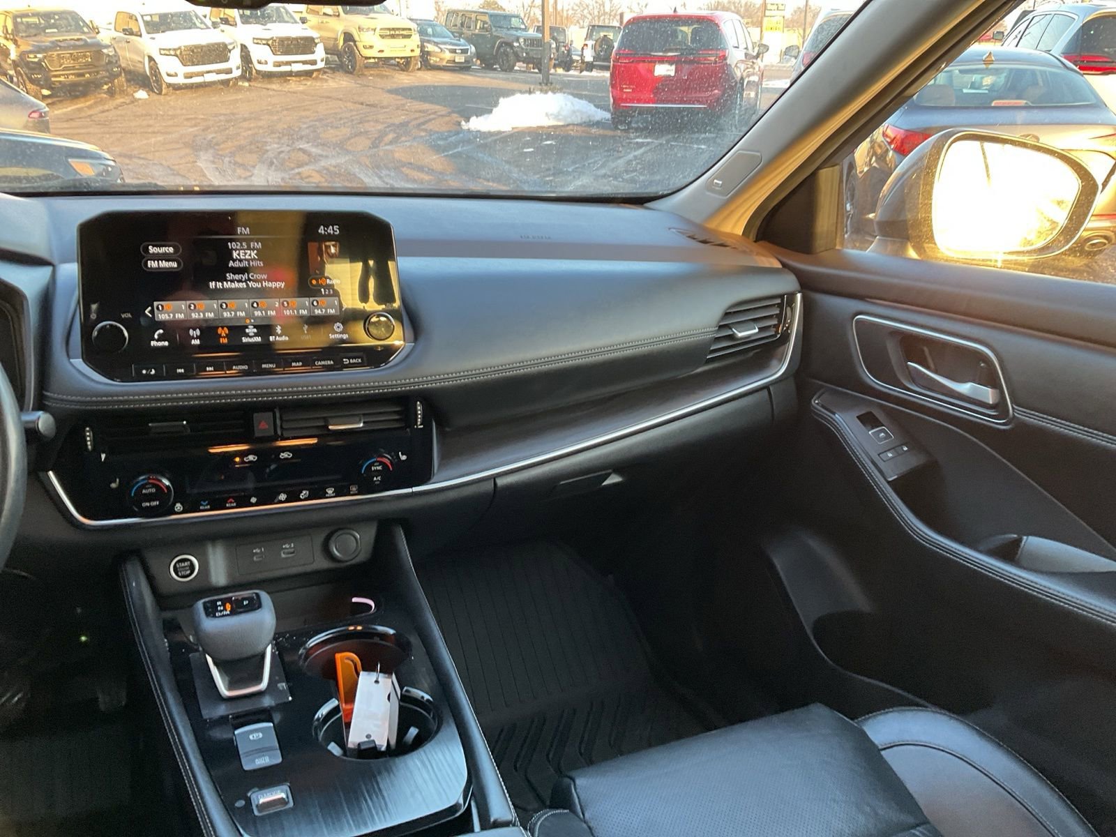 Used 2021 Nissan Rogue Platinum image 15