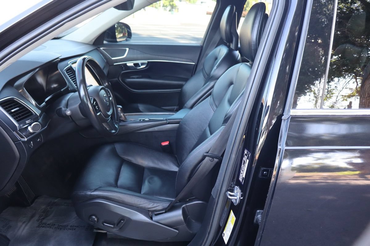 Used 2020 Volvo XC90 T5 Momentum AWD/4WD image 19