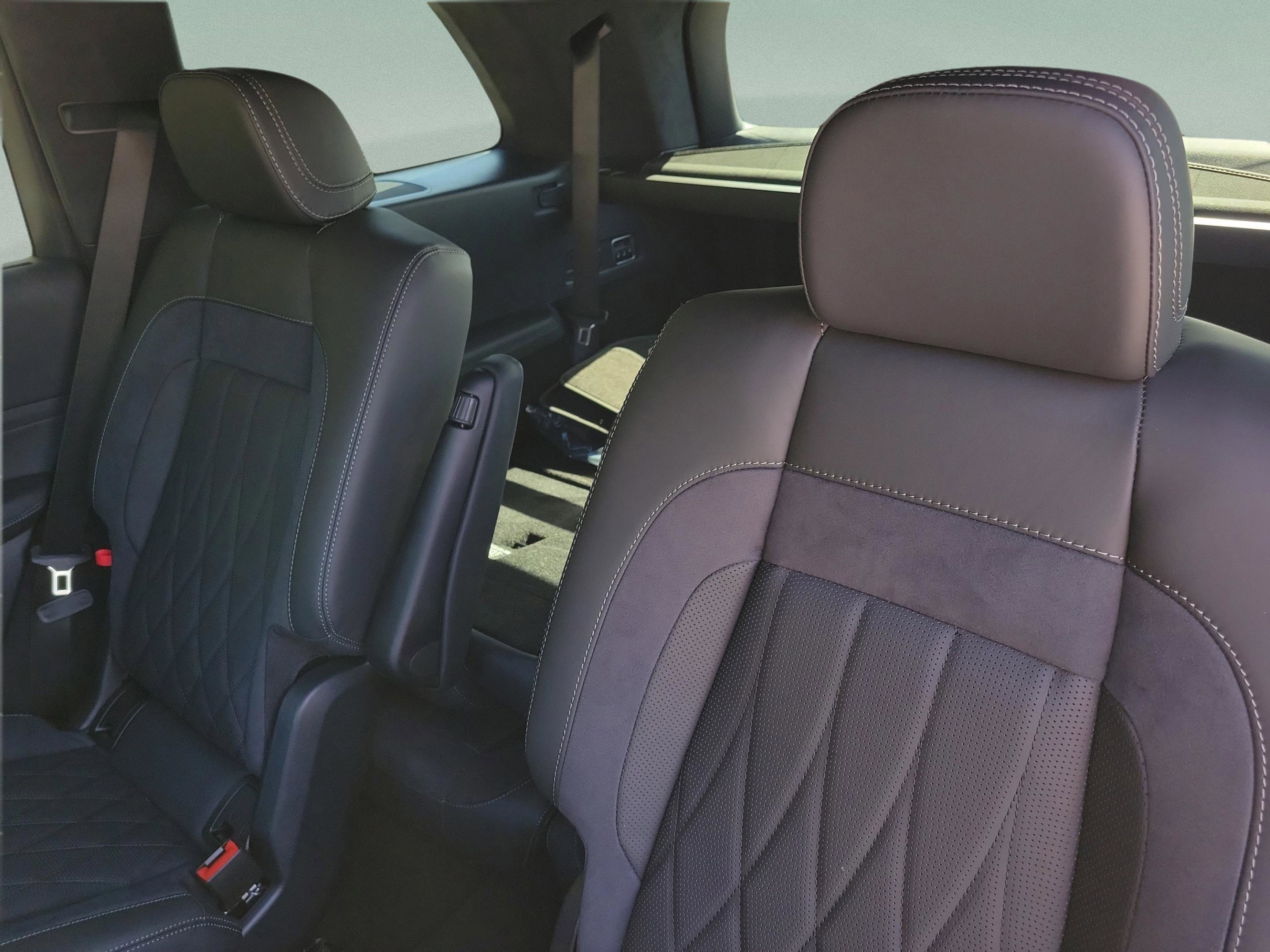 New 2026 Mercedes-Benz GLS 63 AMG 4MATIC image 14