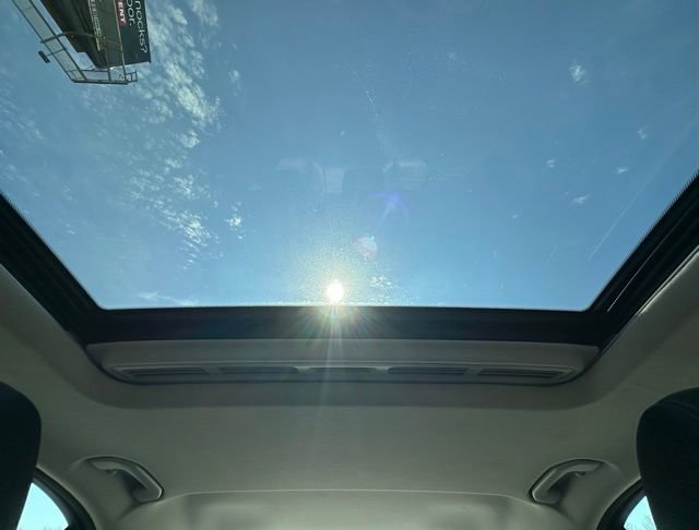 Used 2018 Mercedes-Benz C 300 4MATIC Sedan image 18