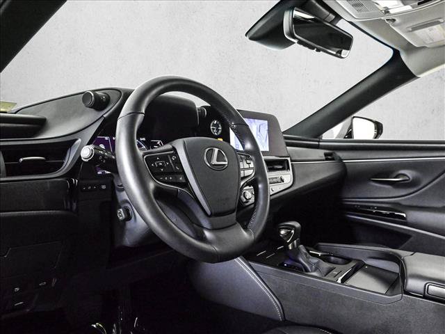 Used 2024 Lexus ES 350 w/ Premium Package FWD image 10