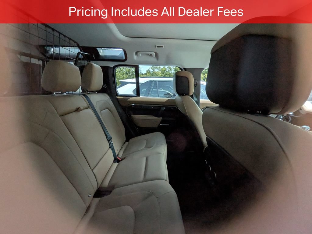 Used 2025 Land Rover Defender 110 X-Dynamic SE AWD/4WD image 8
