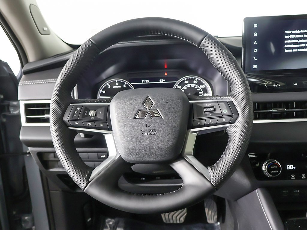 New 2026 Mitsubishi Outlander AWD image 39