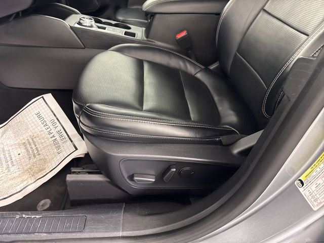 Used 2024 Ford Escape Platinum image 25